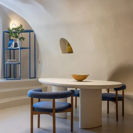 Oias Local Cave דירה